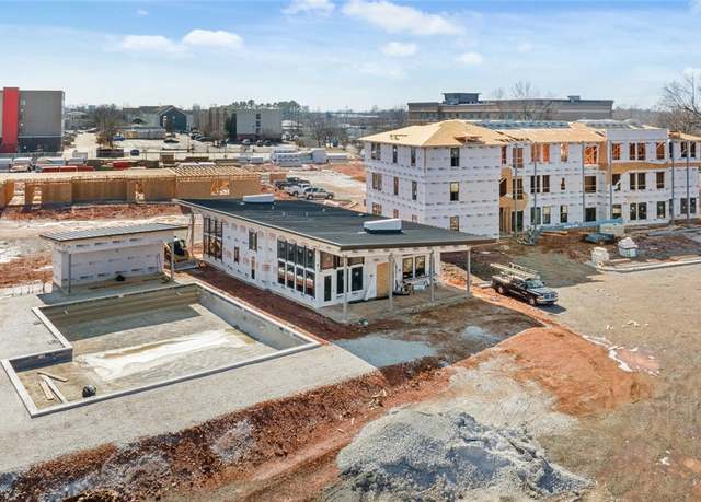 Property at 3329 Mp Pkwy #203, Bentonville, AR 72712, 1 bed, 1 bath
