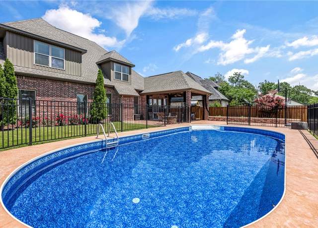 Property at 4306 NE Blue Spruce Ave, Bentonville, AR 72712, 4 beds, 3.5 baths
