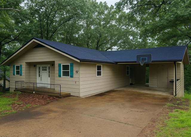 Property at 16 Stretford Dr, Bella Vista, AR 72714, 3 beds, 2 baths