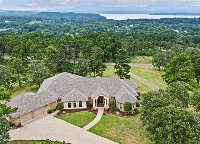 Property at 423 Parliament Ln, Russellville, AR 72812, 4 beds, 4.5 baths