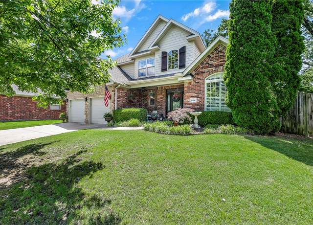 Property at 5200 S 43rd St, Rogers, AR 72758, 4 beds, 3.5 baths