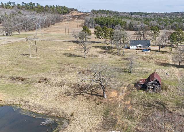 Property at 589 Rachel Rd, Russellville, AR 72802, 3 beds, 2 baths