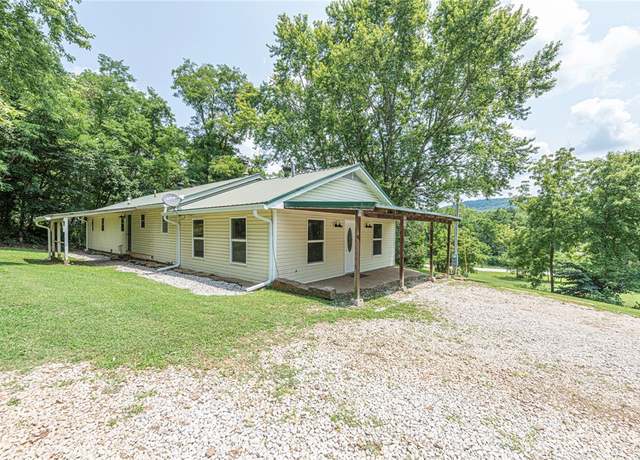 Property at 15731 Parker Branch Rd, Winslow, AR 72959, 3 beds, 2 baths