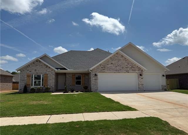 Property at 122 N Banner Ave, Farmington, AR 72730, 4 beds, 2 baths