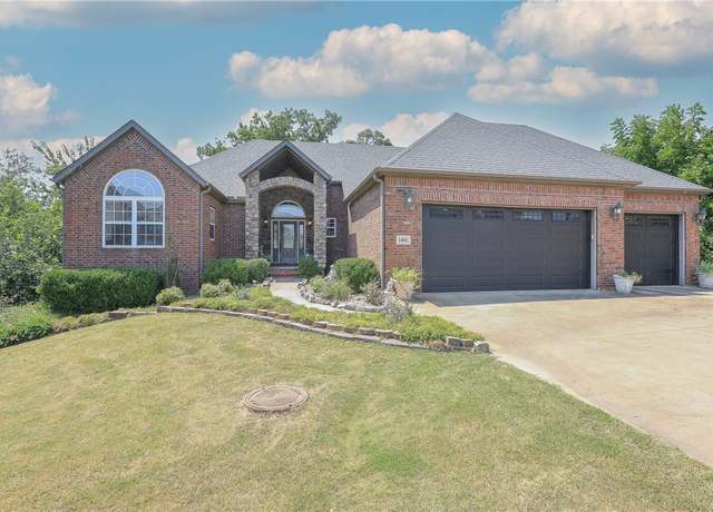 Property at 1402 NE Fairwinds Dr, Bentonville, AR 72712, 6 beds, 5 baths