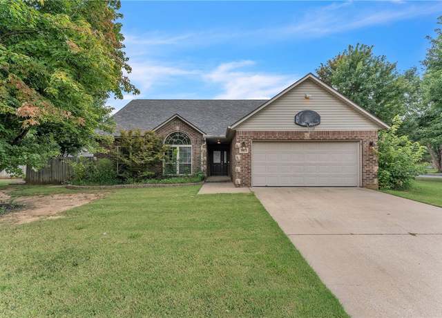Property at 1813 SW Pine Ave, Bentonville, AR 72713, 5 beds, 3 baths