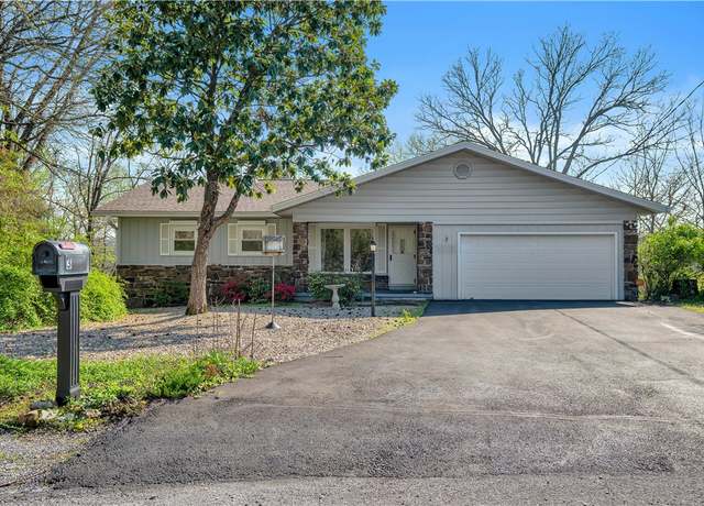 Property at 3 Tegi Cir, Bella Vista, AR 72714, 3 beds, 2 baths