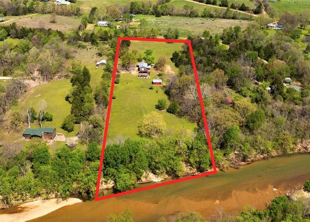 Property at 824 County Road 455, Berryville, AR 72616, 3 beds, 2 baths