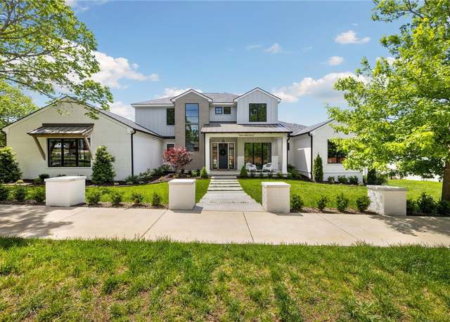 Property at 219 W Lawson St, Fayetteville, AR 72703, 5 beds, 6.5 baths