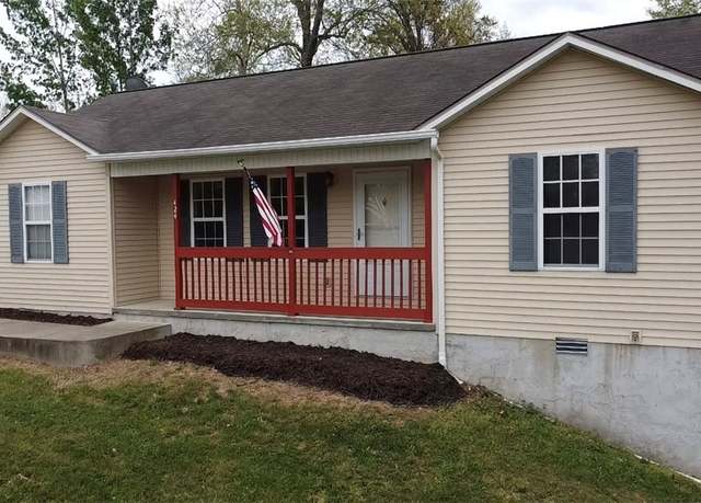Property at 424 E Womack Ave, Harrison, AR 72601, 3 beds, 2 baths