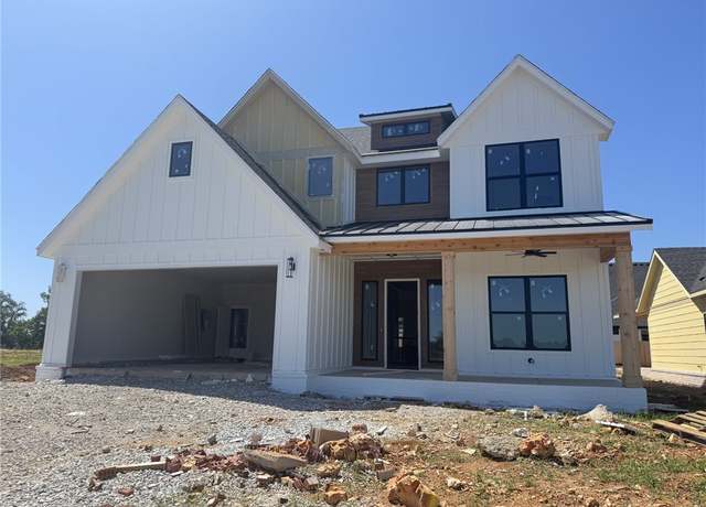 Property at 4108 Erin Dr, Rogers, AR 72758, 4 beds, 3 baths