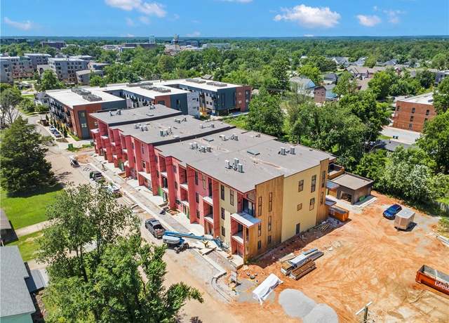 Property at 905 SE 4th St #203, Bentonville, AR 72712, 1 bed, 1 bath