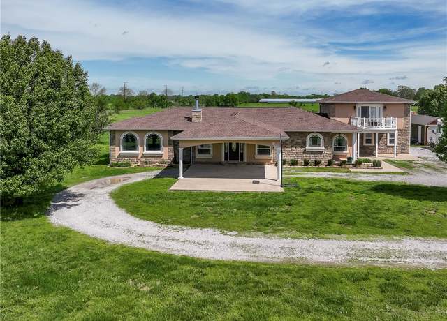 Property at 21854 S Floyd Moore Rd, Gentry, AR 72734, 5 beds, 3 baths