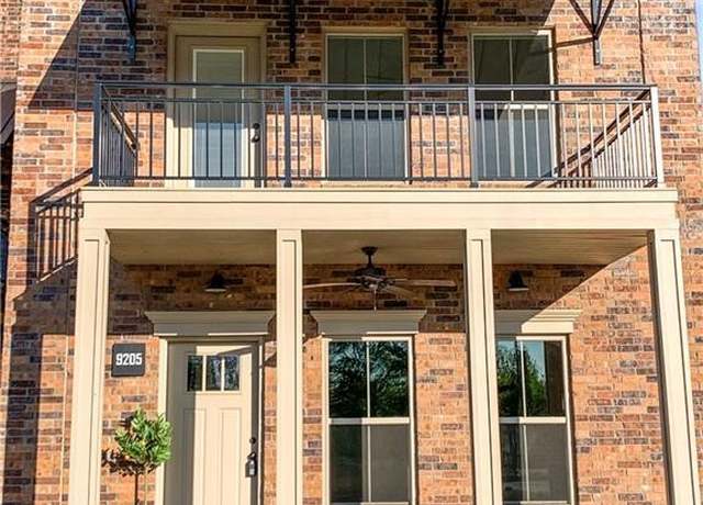 Property at 9205 R. A. Young Jr Dr, Fort Smith, AR 72916, 2 beds, 2.5 baths