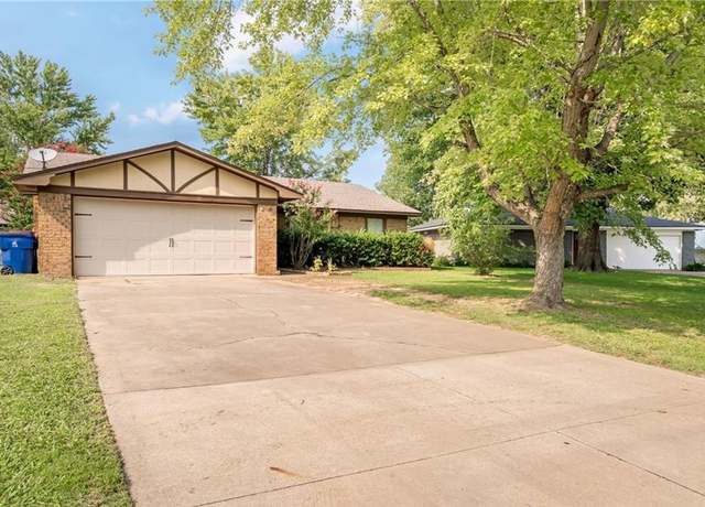 Property at 5913 Enid St, Fort Smith, AR 72903, 3 beds, 2 baths