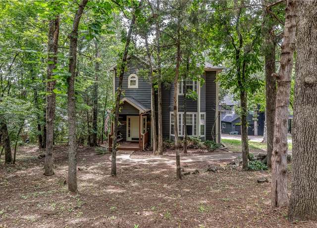 Property at 3121 Tartan Way, Fayetteville, AR 72703, 3 beds, 2.5 baths