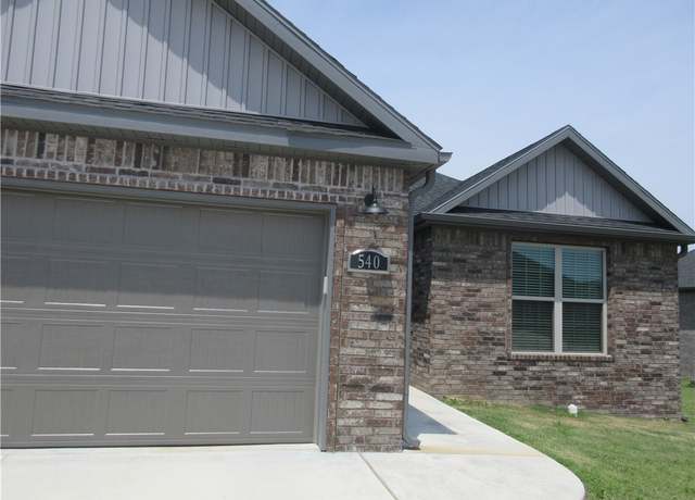 Property at 540 Linda Ln, Centerton, AR 72719, 4 beds, 2 baths
