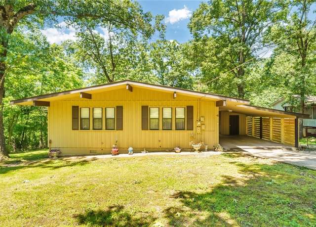 Property at 4 Orr Ln, Bella Vista, AR 72715, 2 beds, 1 bath