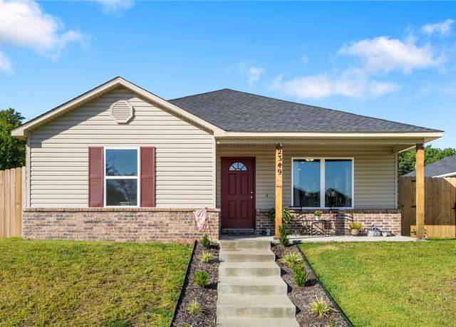 Property at 2349 E Buffalo Bnd, Fayetteville, AR 72701, 3 beds, 2 baths