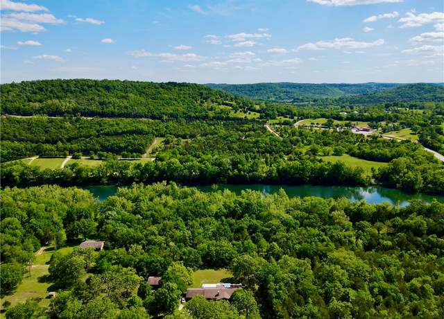 Property at 256 County Road 2120, Eureka Springs, AR 72631, 3 beds, 2 baths