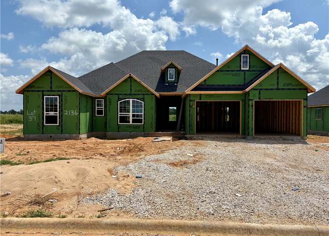 Property at 2136 Porter St, Pea Ridge, AR 72751, 4 beds, 2 baths