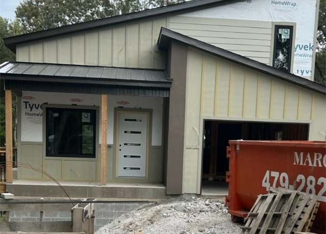 Property at 5 Hart Ln, Bella Vista, AR 72714, 3 beds, 2.5 baths