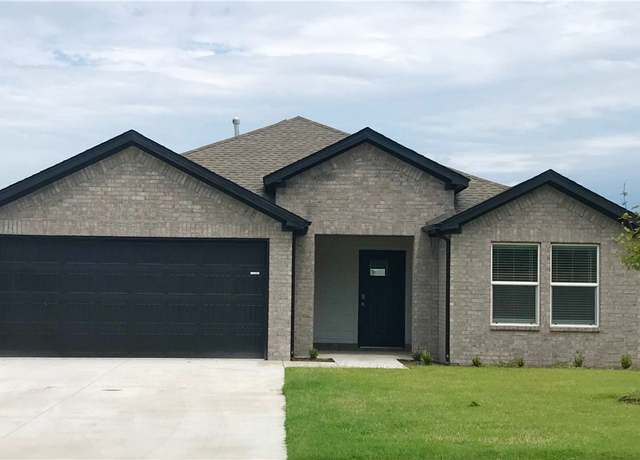 Property at 525 N Goose Xing, Farmington, AR 72730, 3 beds, 2 baths