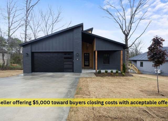 Property at 40 Banff Dr, Bella Vista, AR 72715, 3 beds, 2 baths