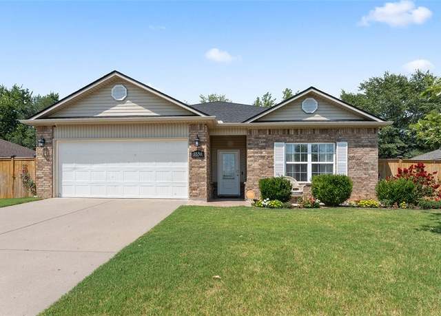 Property at 3550 Bueno Ave, Springdale, AR 72764, 3 beds, 2 baths