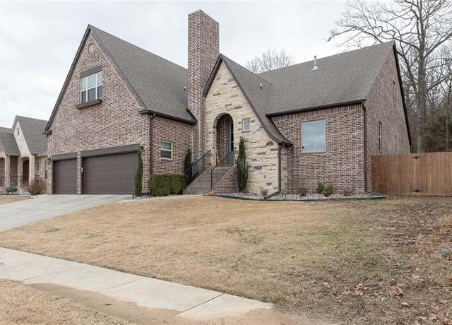 Property at 346 N Ainsley Loop, Fayetteville, AR 72704, 4 beds, 4.5 baths