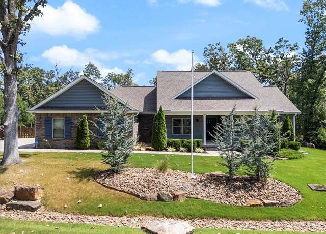 Property at 3 Carrick Cir, Bella Vista, AR 72715, 3 beds, 3 baths