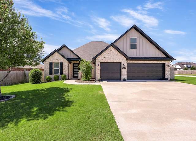 Property at 317 Penzo Ave, Springdale, AR 72762, 5 beds, 4 baths