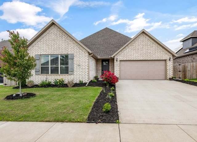 Property at 4400 SW Pawhuska St, Bentonville, AR 72713, 3 beds, 2.5 baths