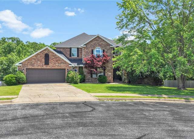Property at 13781 Crazy Horse Dr, Rogers, AR 72758, 4 beds, 3.5 baths