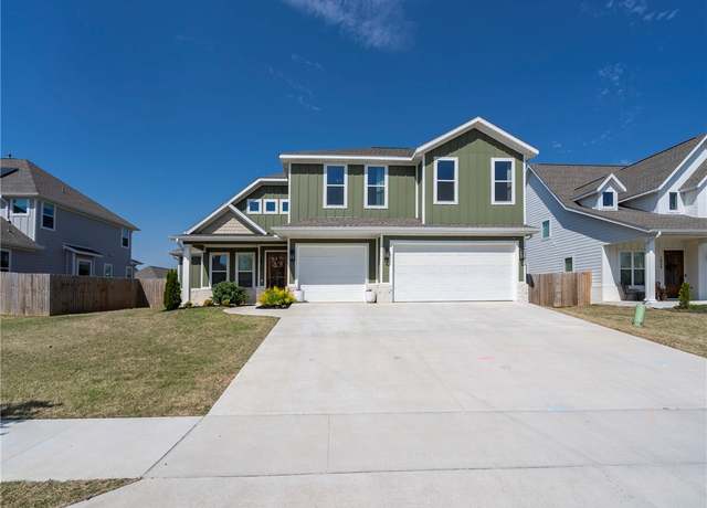 Property at 2810 S 20th St, Rogers, AR 72758, 4 beds, 3.5 baths