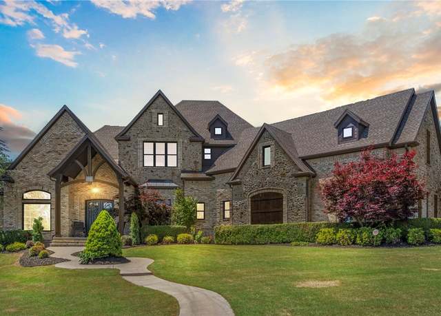 Property at 995 Beau Chalet Dr, Bentonville, AR 72713, 4 beds, 4.5 baths