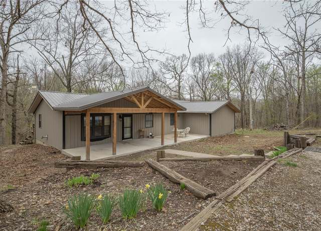 Property at 10884 Moose Dr, Neosho, MO 64850, 4 beds, 2 baths