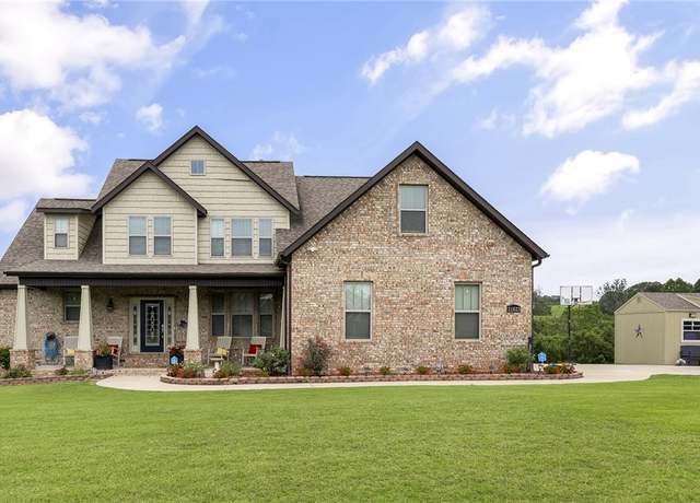 Property at 21823 Friendship View Dr, Springdale, AR 72764, 4 beds, 3.5 baths