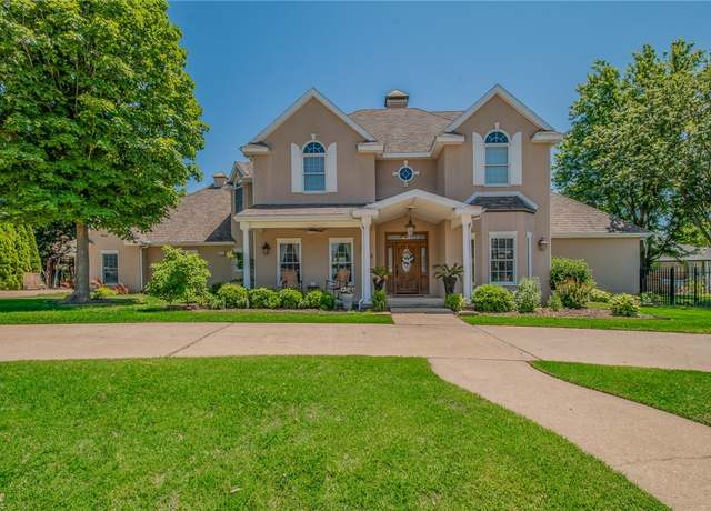 Property at 4 W Colonial Dr, Rogers, AR 72758, 4 beds, 3.5 baths