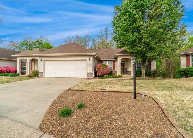 Property at 12 Canopy Ln, Bella Vista, AR 72714, 2 beds, 2 baths