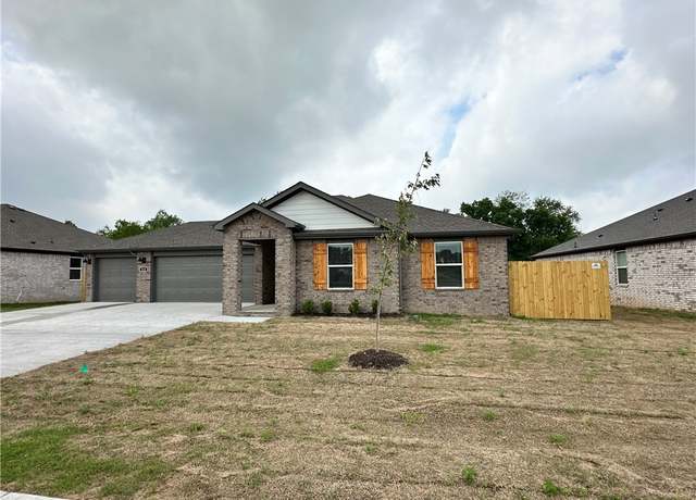 Property at 522 Terrace Ave, Prairie Grove, AR 72753, 4 beds, 2 baths