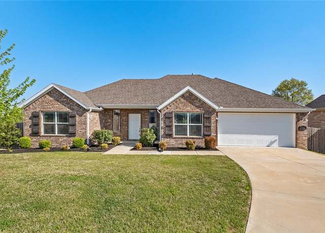 Property at 5812 W Mecklin St, Fayetteville, AR 72704, 3 beds, 2 baths