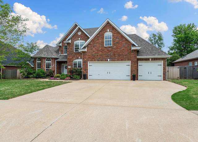 Property at 1214 Buckingham Blvd, Bentonville, AR 72712, 4 beds, 3.5 baths