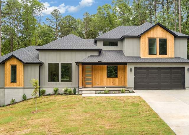 Property at 9 Bassingham Dr, Bella Vista, AR 72715, 3 beds, 2.5 baths