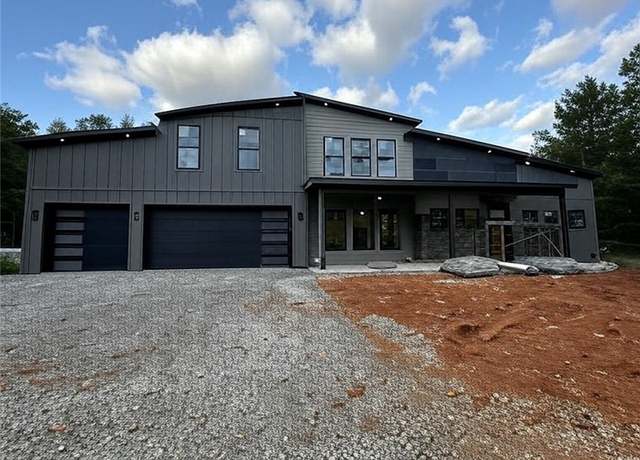 Property at 167 Kinross Dr, Bella Vista, AR 72715, 3 beds, 3.5 baths