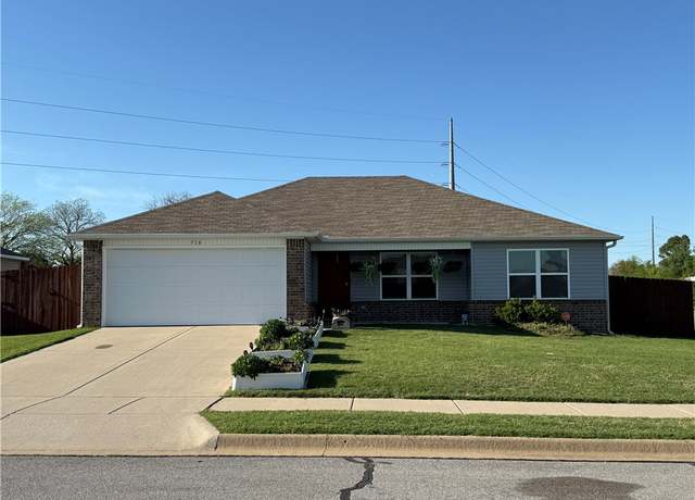 Property at 716 NW 71st Ave, Bentonville, AR 72713, 3 beds, 2 baths