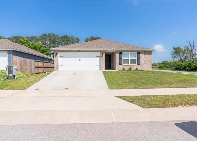 Property at 3715 S 1st Pl, Rogers, AR 72758, 4 beds, 2 baths