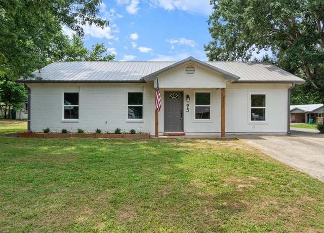 Property at 95 Pleasant St, West Fork, AR 72774, 4 beds, 2 baths