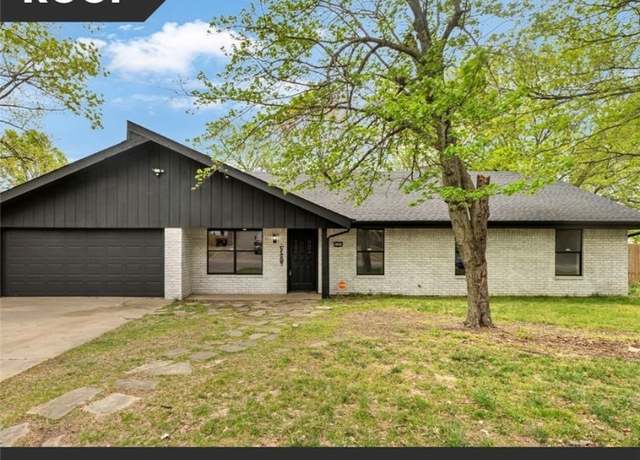Property at 2005 Knight St, Springdale, AR 72762, 4 beds, 2 baths