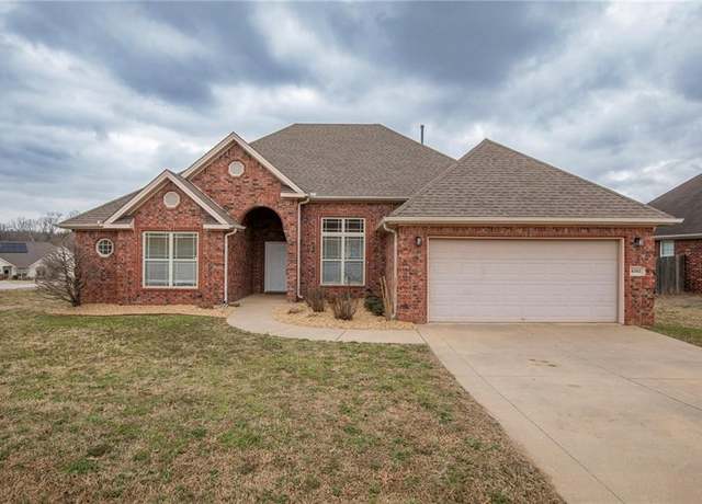 Property at 6262 W Greens Chapel Rd, Fayetteville, AR 72704, 4 beds, 3 baths